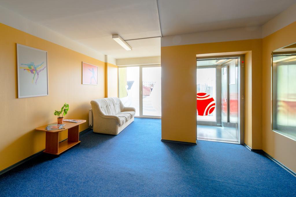 Sporthotel Лиепая Экстерьер фото