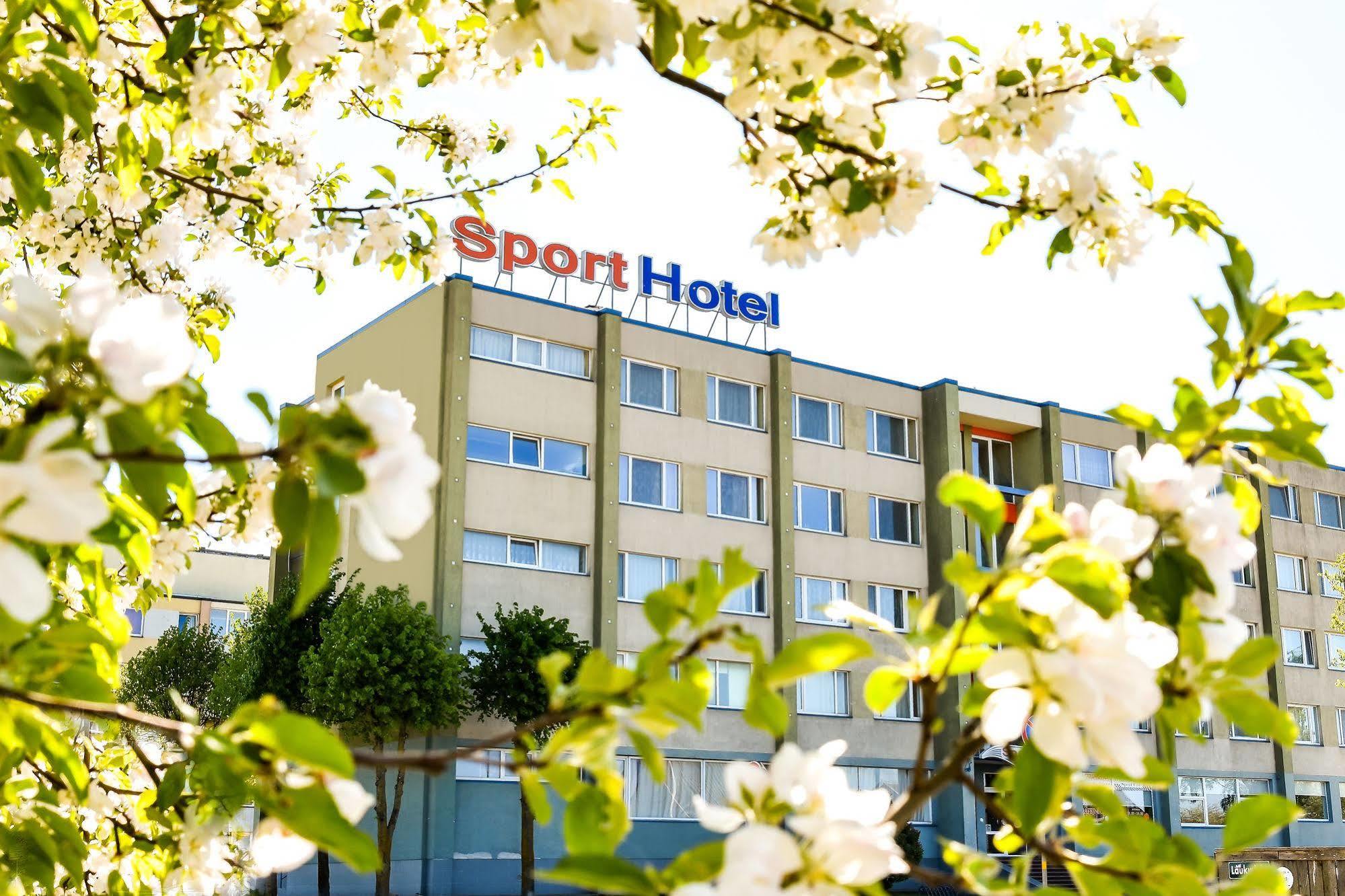 Sporthotel Лиепая Экстерьер фото